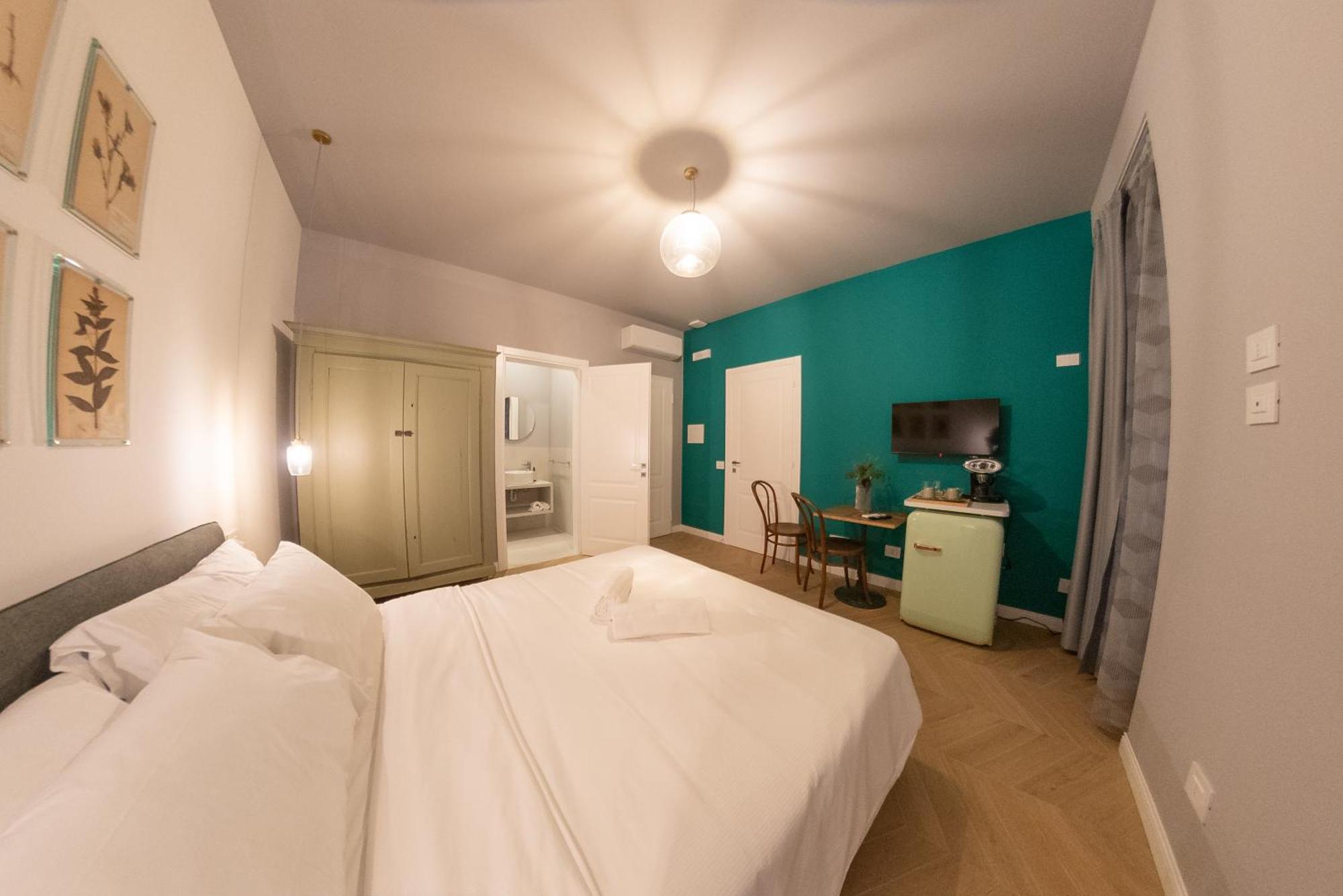 Sophia Boutique Suites Trieste Esterno foto
